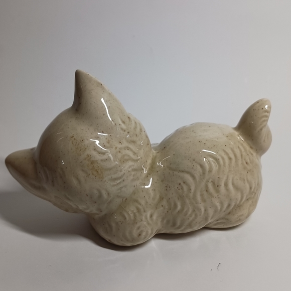 Vintage Speckled Pottery Cat Figurine signed ESC MW - Picture 4 of 6